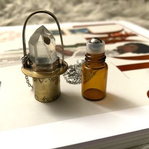 Clear quartz Essential Oil necklace